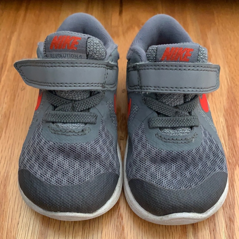 Nike Grey toddler 5C Shoes